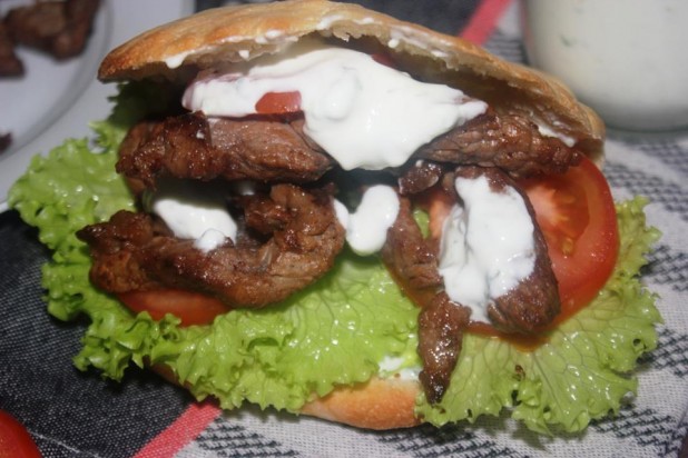 Mon Kebab (Shawarma) de boeuf maison & sa Sauce Blanche