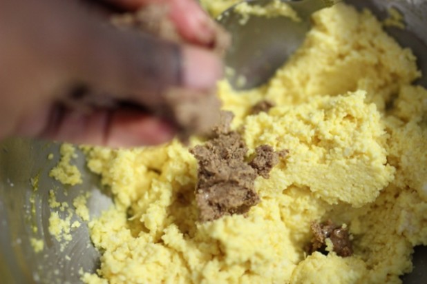 Le Nkonda (pain de manioc à la pâte d’arachide) (1)