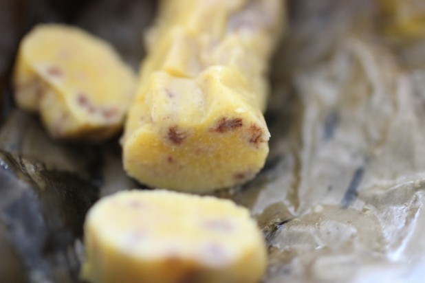 Le Nkonda (pain de manioc à la pâte d’arachide) 