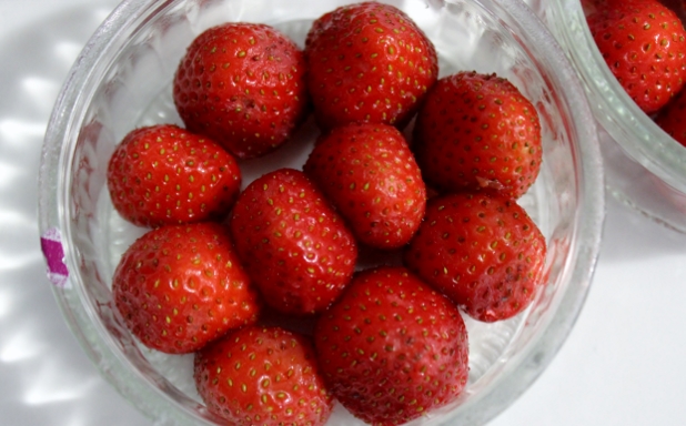 fraises meringuées