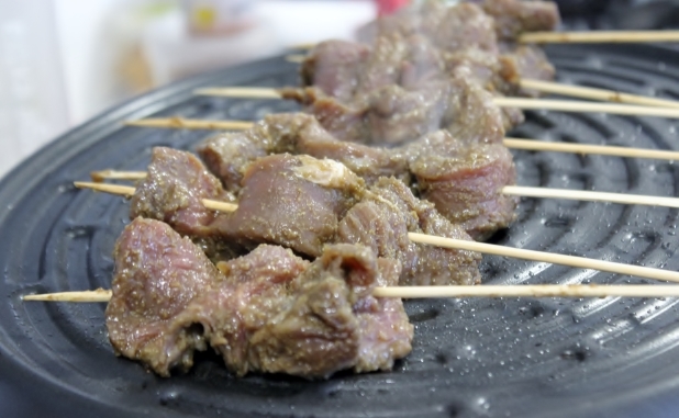 Brochettes de boeuf au cumin