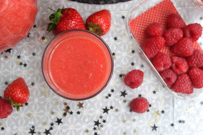 smoothie pasteque fraises framboises et pomelo