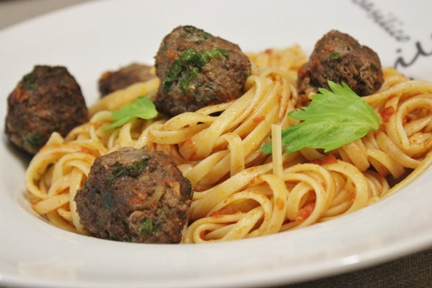 spaghettis-et-boulettes-de-viande