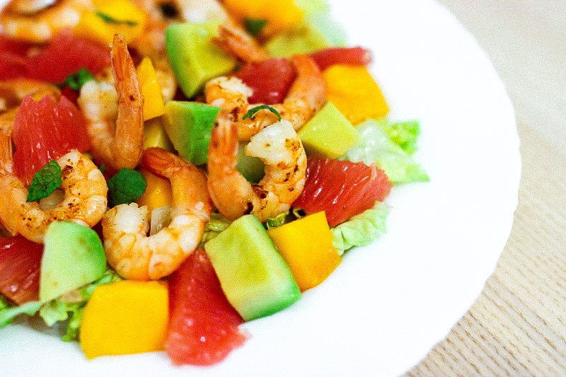 Salade de crevettes à la Mangue & Pamplemousse 