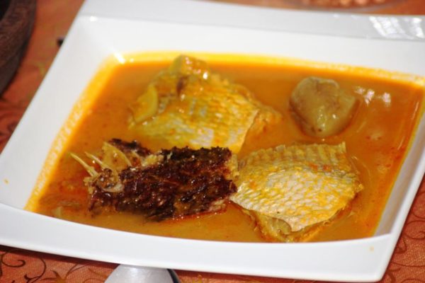 poisson sauce claire