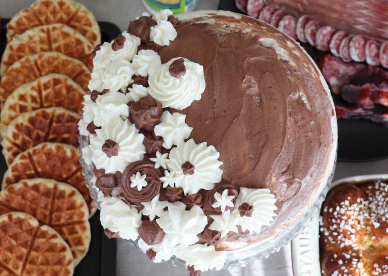 gâteau au yaourt à la chantilly vanille et chocolat