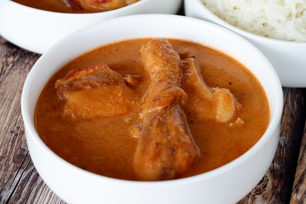 Poulet à la Sauce d'arachides ( « Azindéssi » recette togolaise)