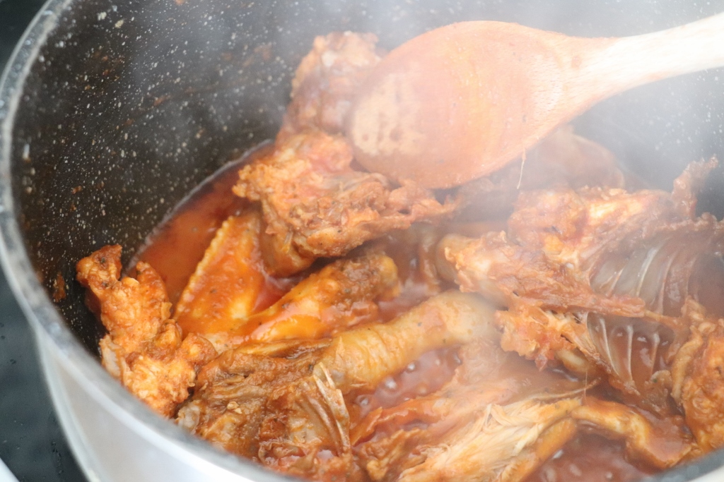 Poulet à la Sauce d'arachides ( « Azindéssi » recette togolaise)