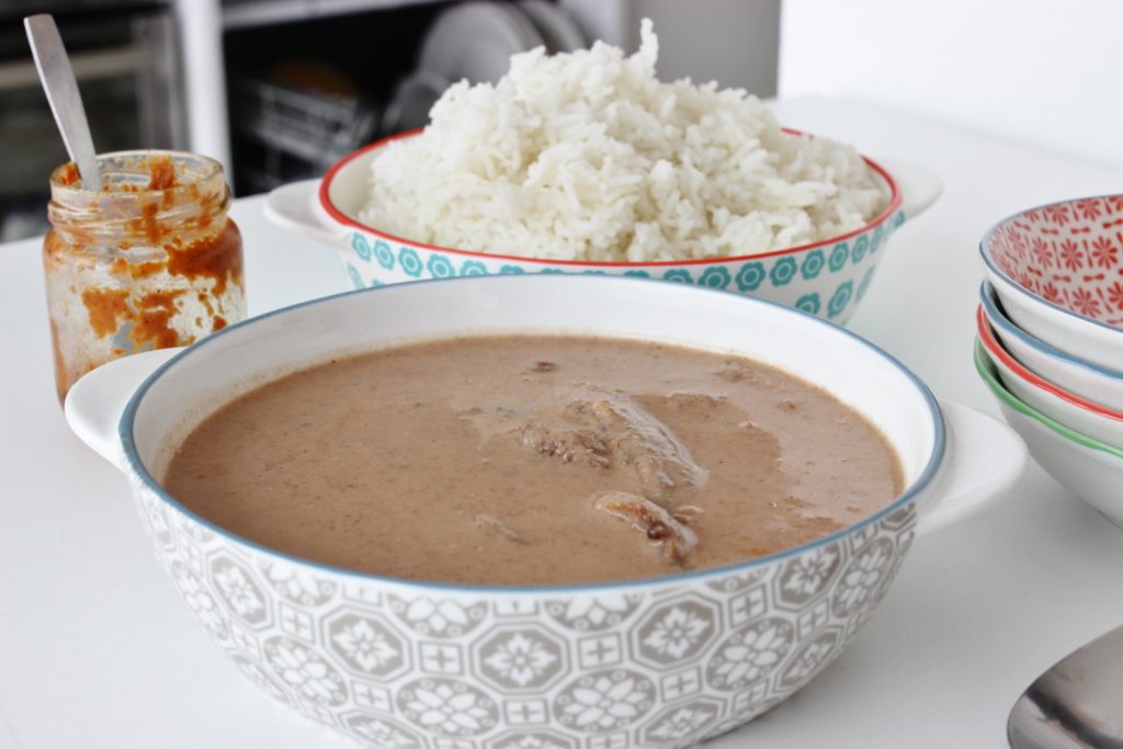 Sauce d'arachides au poisson fumé - Alice Pégie Cuisine