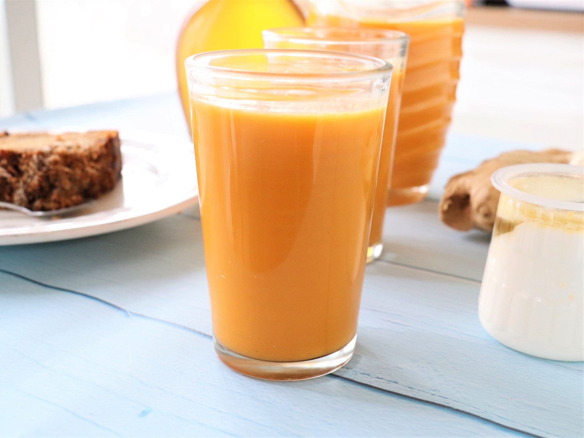 Jus de carottes, pommes, gingembre et citronnelle Alice Pégie Cuisine
