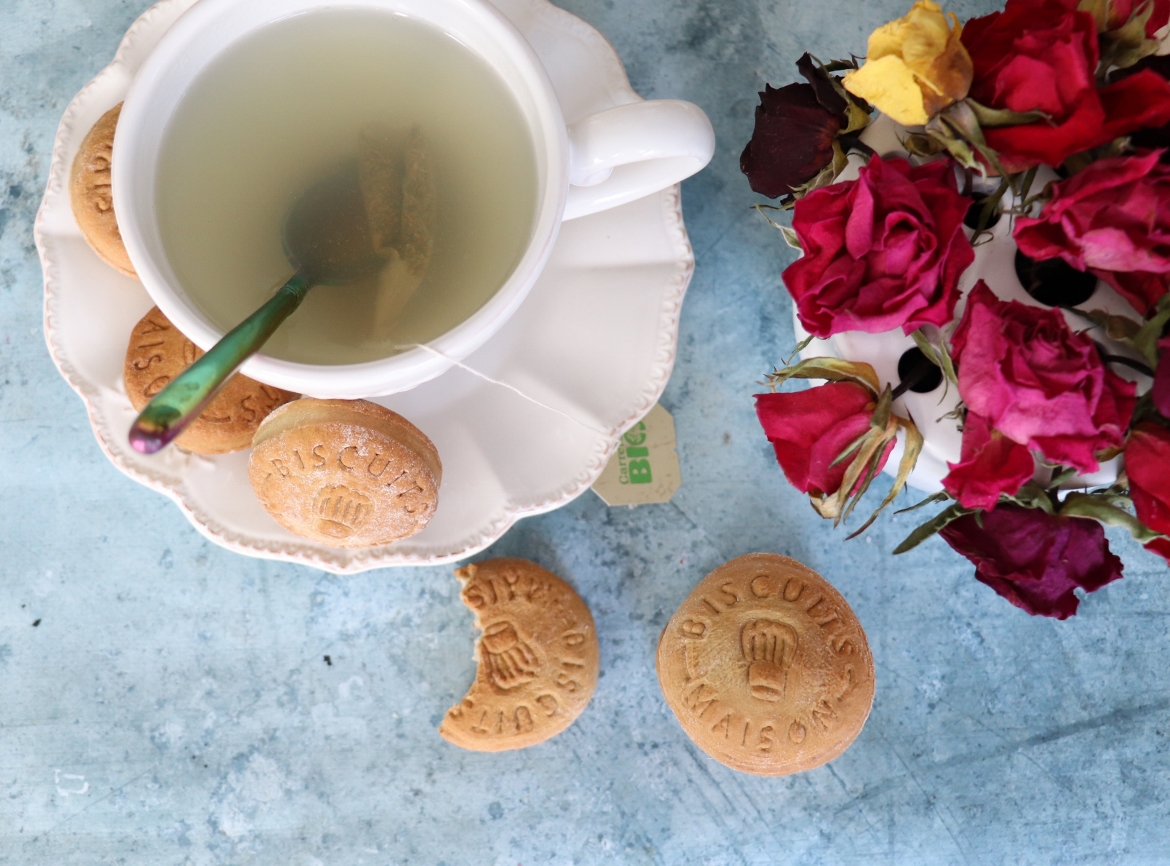 sablés à la vanille et sirop de bissap